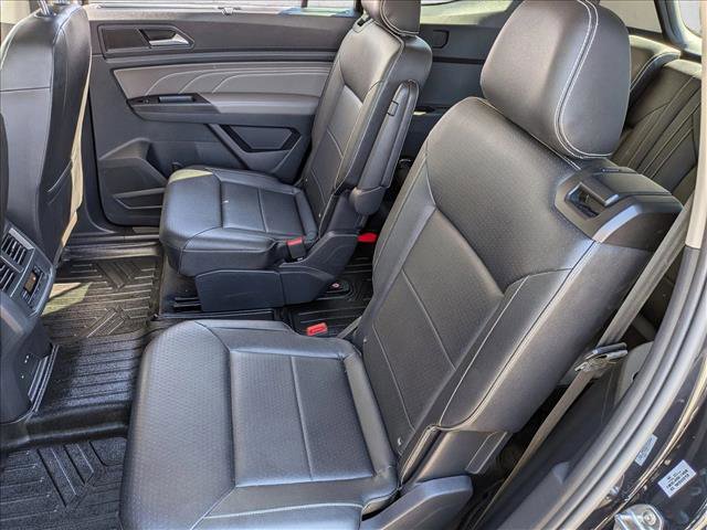 Used 2021 Volkswagen Atlas SE w/ Towing Package AWD/4WD image 17