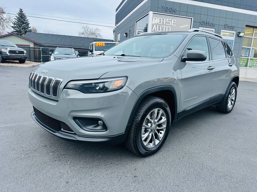 Used 2020 Jeep Cherokee Latitude Plus w/ Cold Weather Group image 3