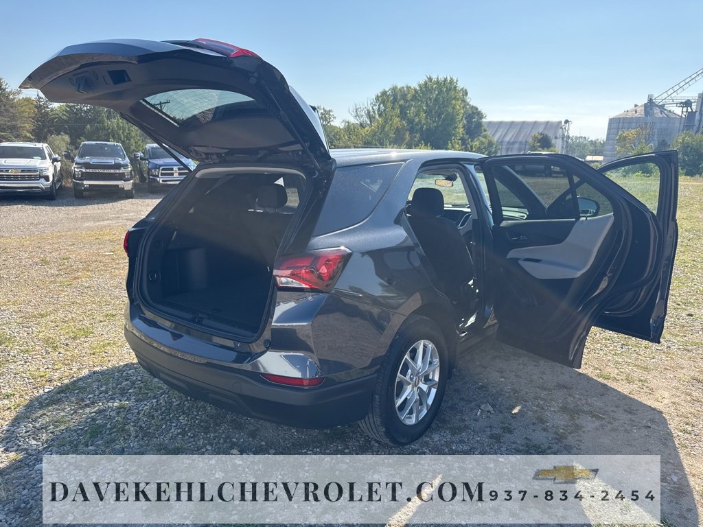 Used 2022 Chevrolet Equinox LS w/ LS Convenience Package image 34