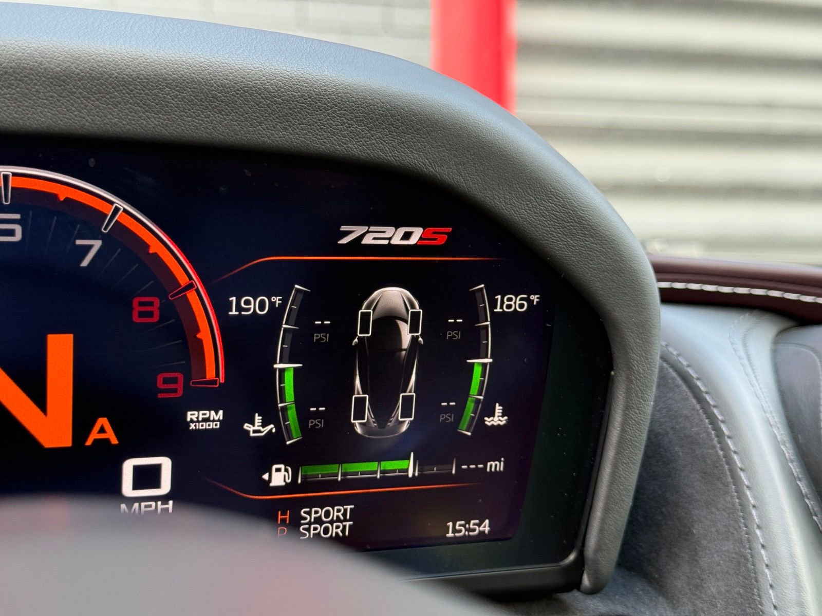 Used 2018 McLaren 720S image 29