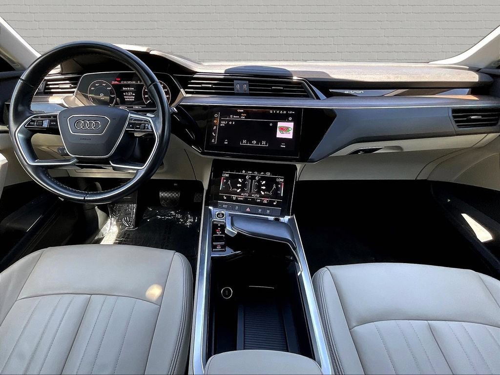 Used 2024 Audi Q8 e-tron Premium AWD/4WD image 7
