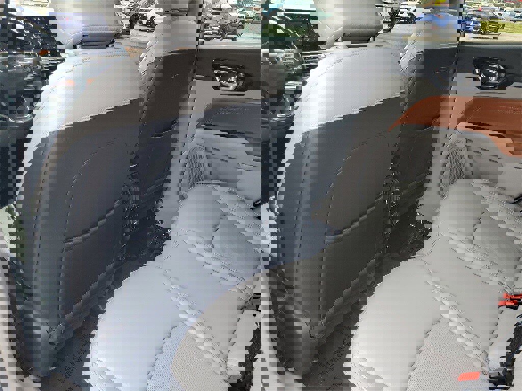 Used 2022 Jeep Compass Limited image 22