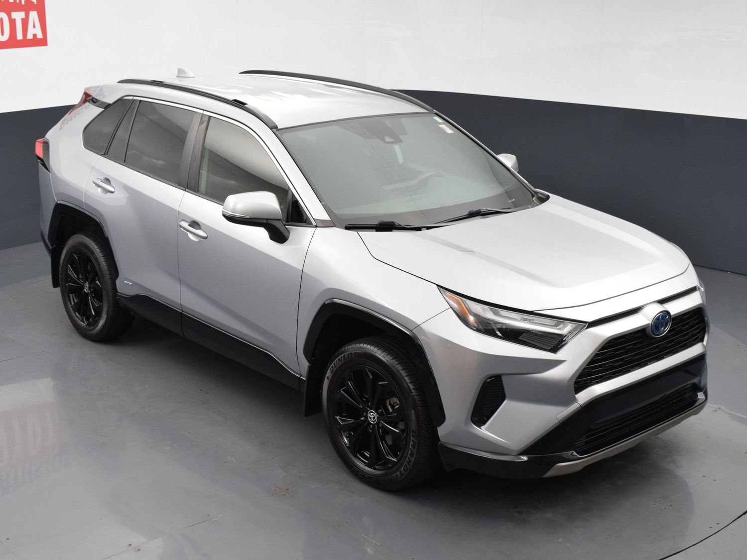 Used 2022 Toyota RAV4 SE AWD/4WD image 21