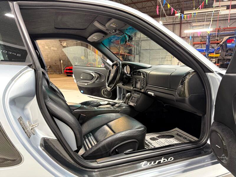 Used 2002 Porsche 911 Turbo image 29