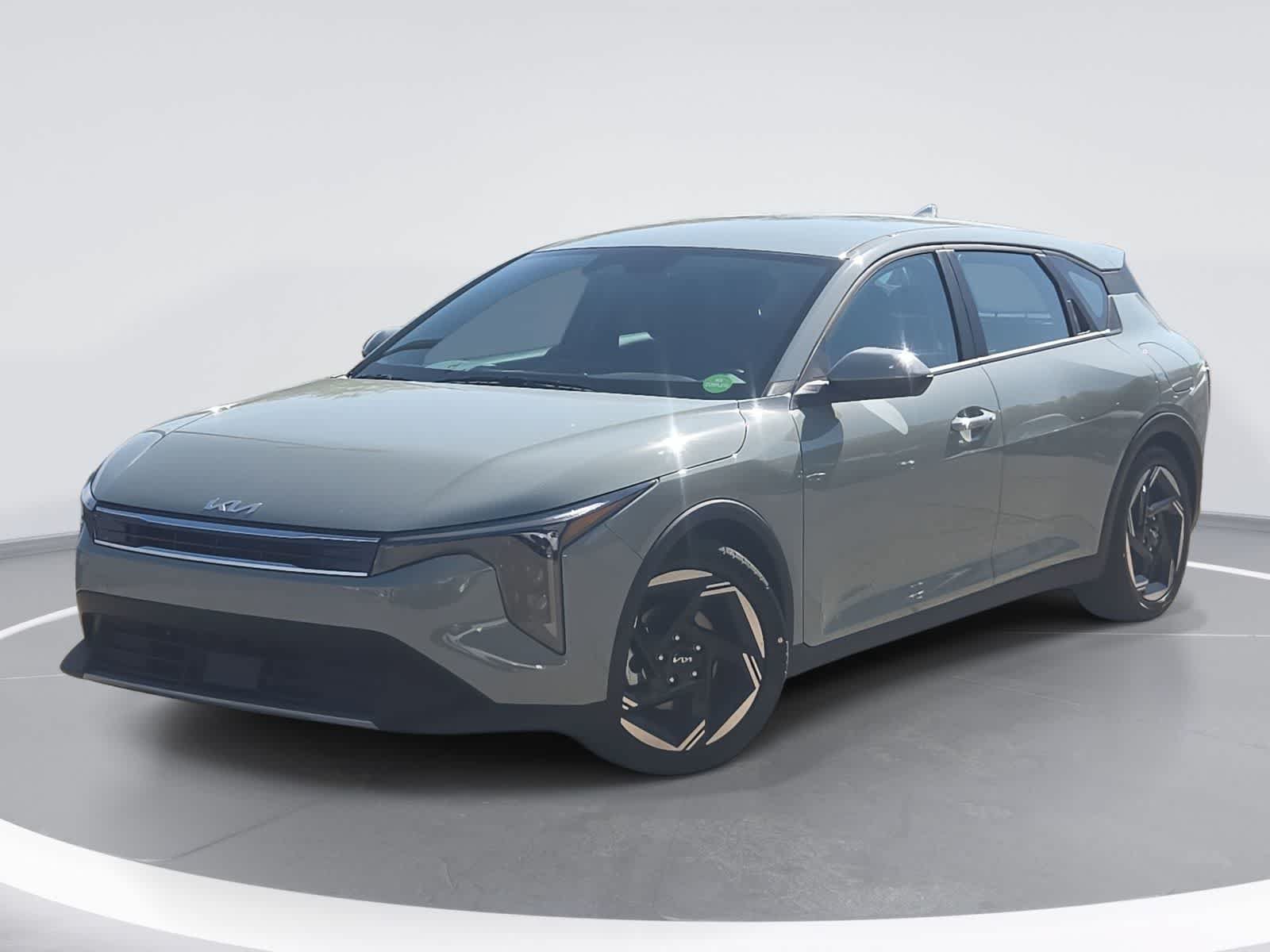 New 2026 Kia K4 EX
