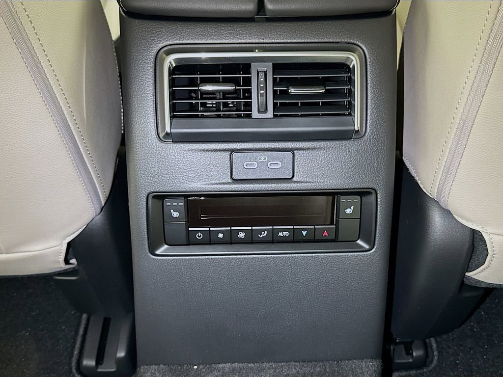 New 2026 MAZDA CX-70 3.3 Turbo w/ Preferred Package image 14