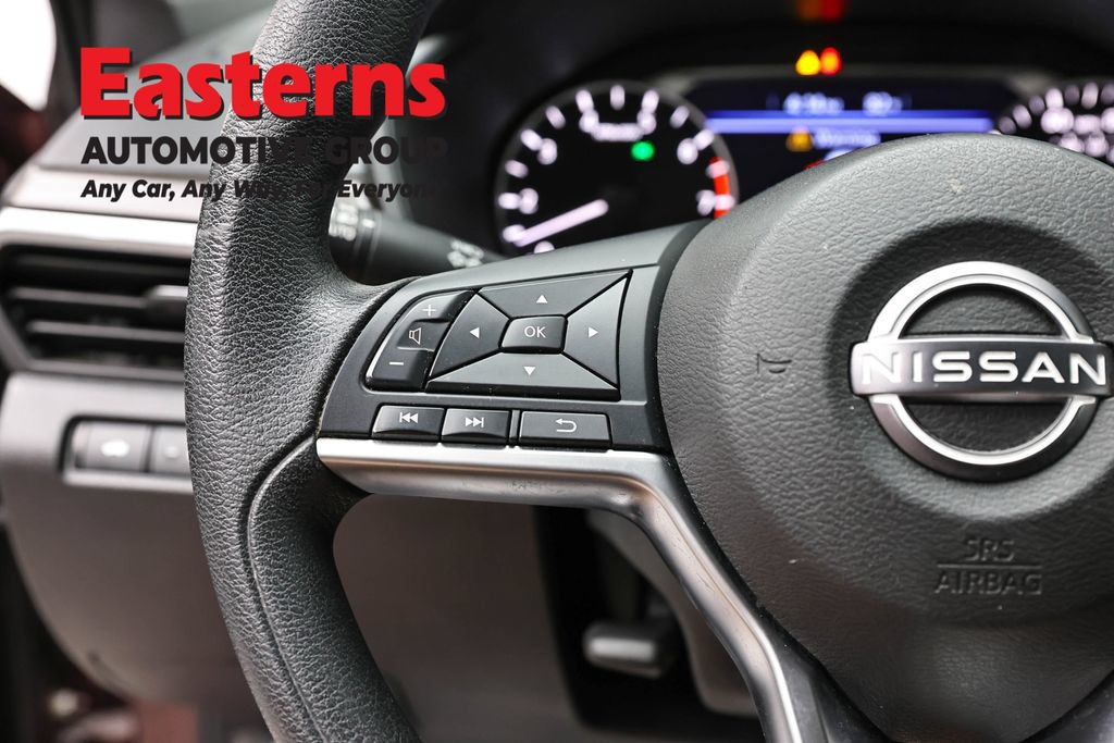Used 2023 Nissan Altima 2.5 SV FWD image 15