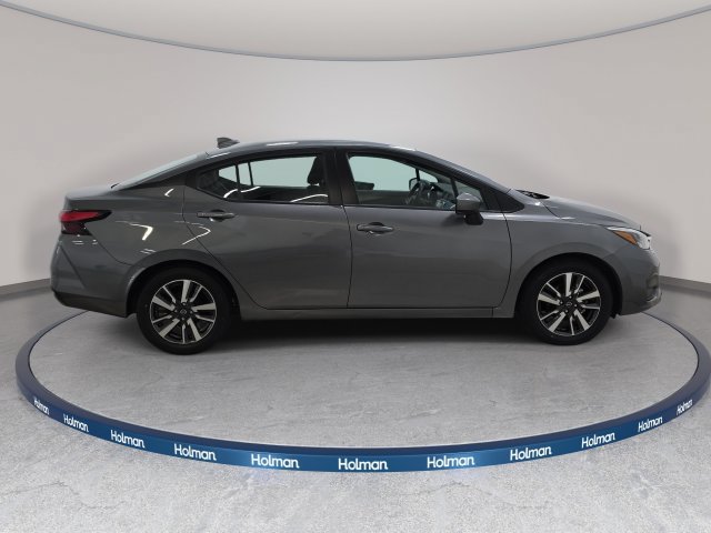 Used 2025 Nissan Versa SV FWD image 5