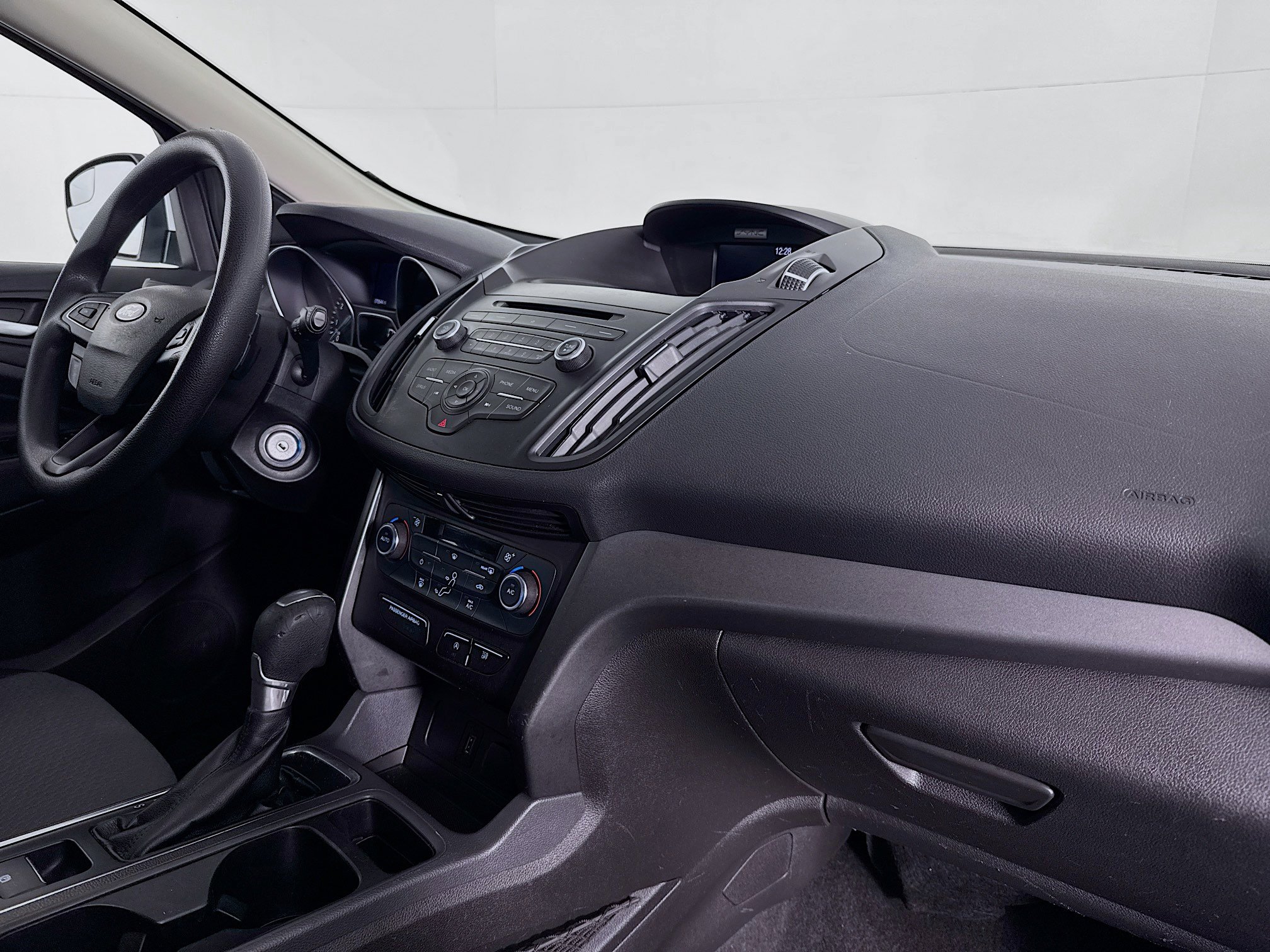 Used 2017 Ford Escape SE image 27