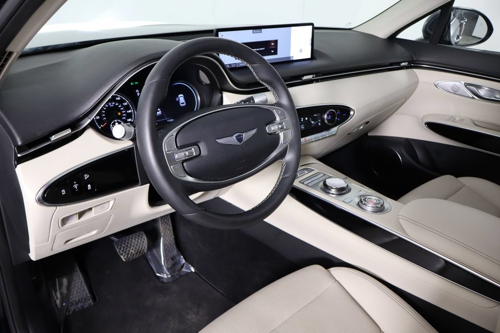 Used 2023 Genesis GV70 2.5T AWD/4WD image 25