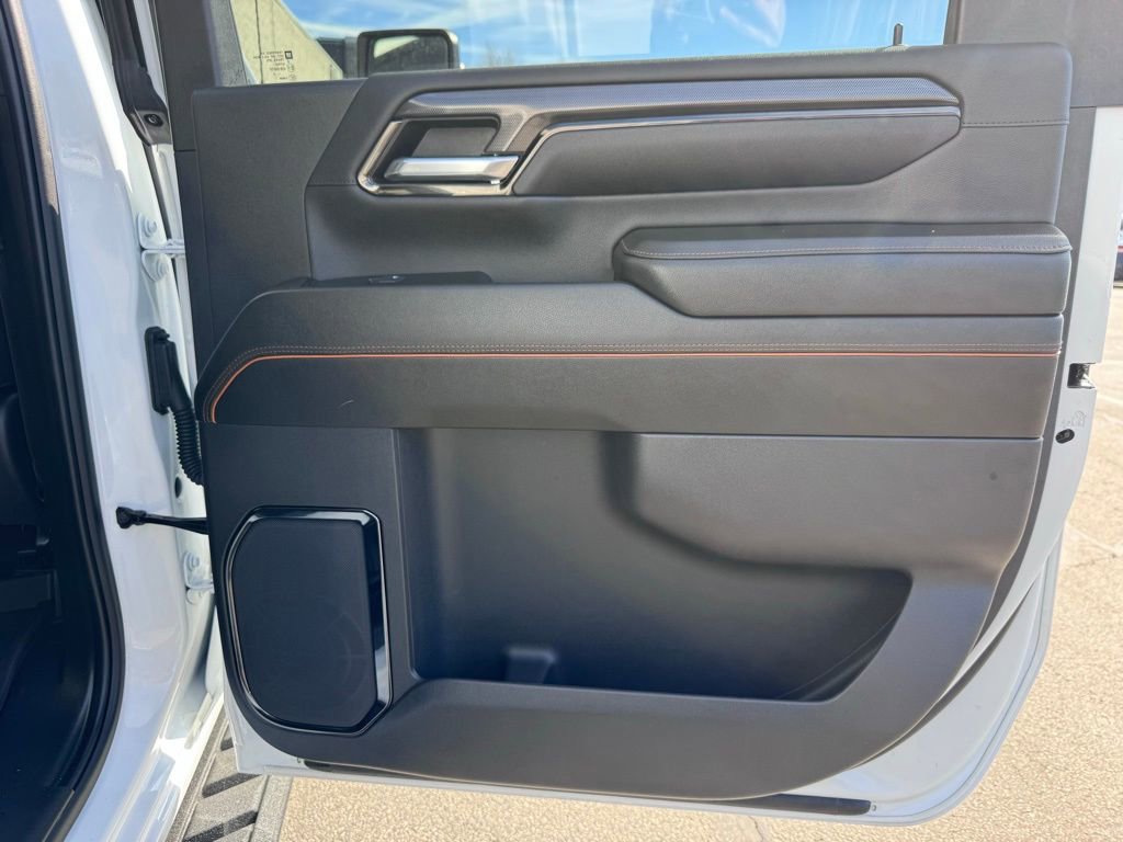 Used 2024 GMC Sierra 2500 AT4 w/ AT4 Premium Plus Package image 30