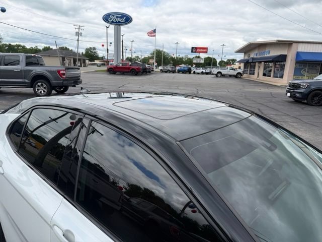 Used 2022 Toyota Camry XSE w/ Cold Weather Package FWD image 13
