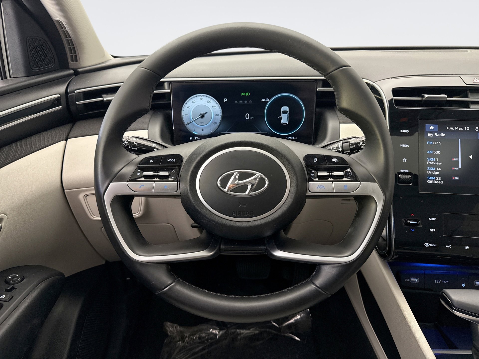 Used 2023 Hyundai Tucson SEL w/ Convenience Package image 11