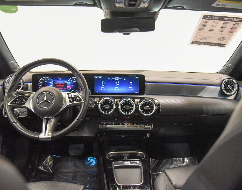 Used 2025 Mercedes-Benz CLA 250 4MATIC image 15