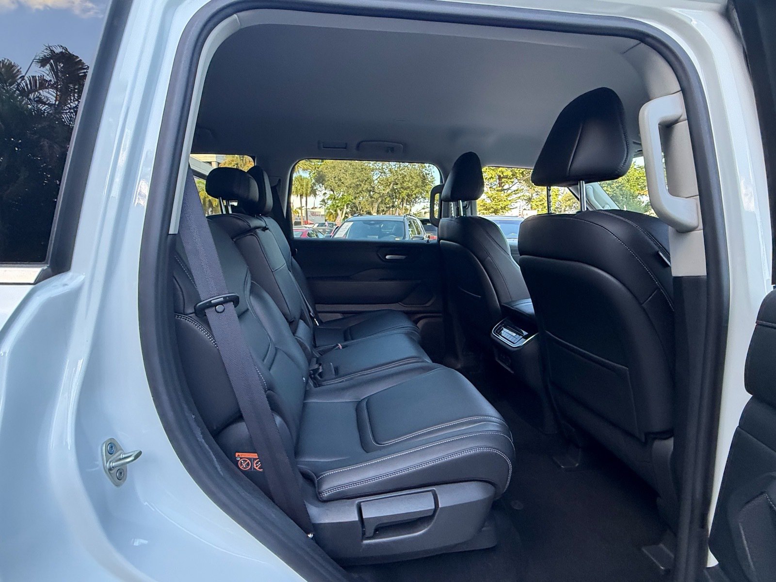 Certified 2026 Nissan Armada SV RWD image 17