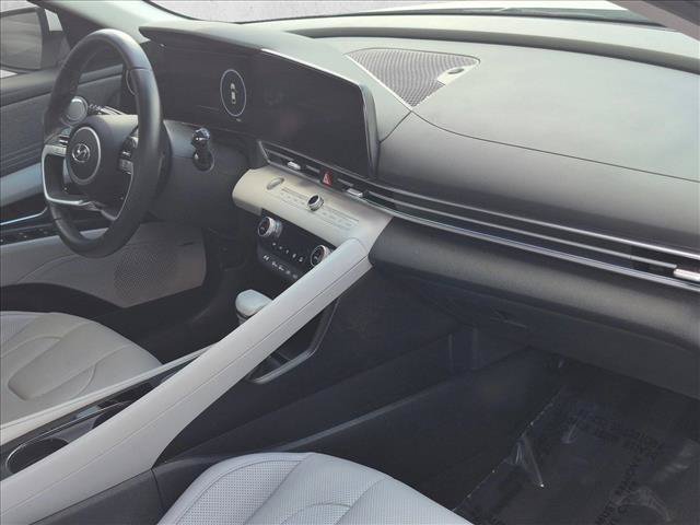 Used 2023 Hyundai Elantra Limited FWD image 19
