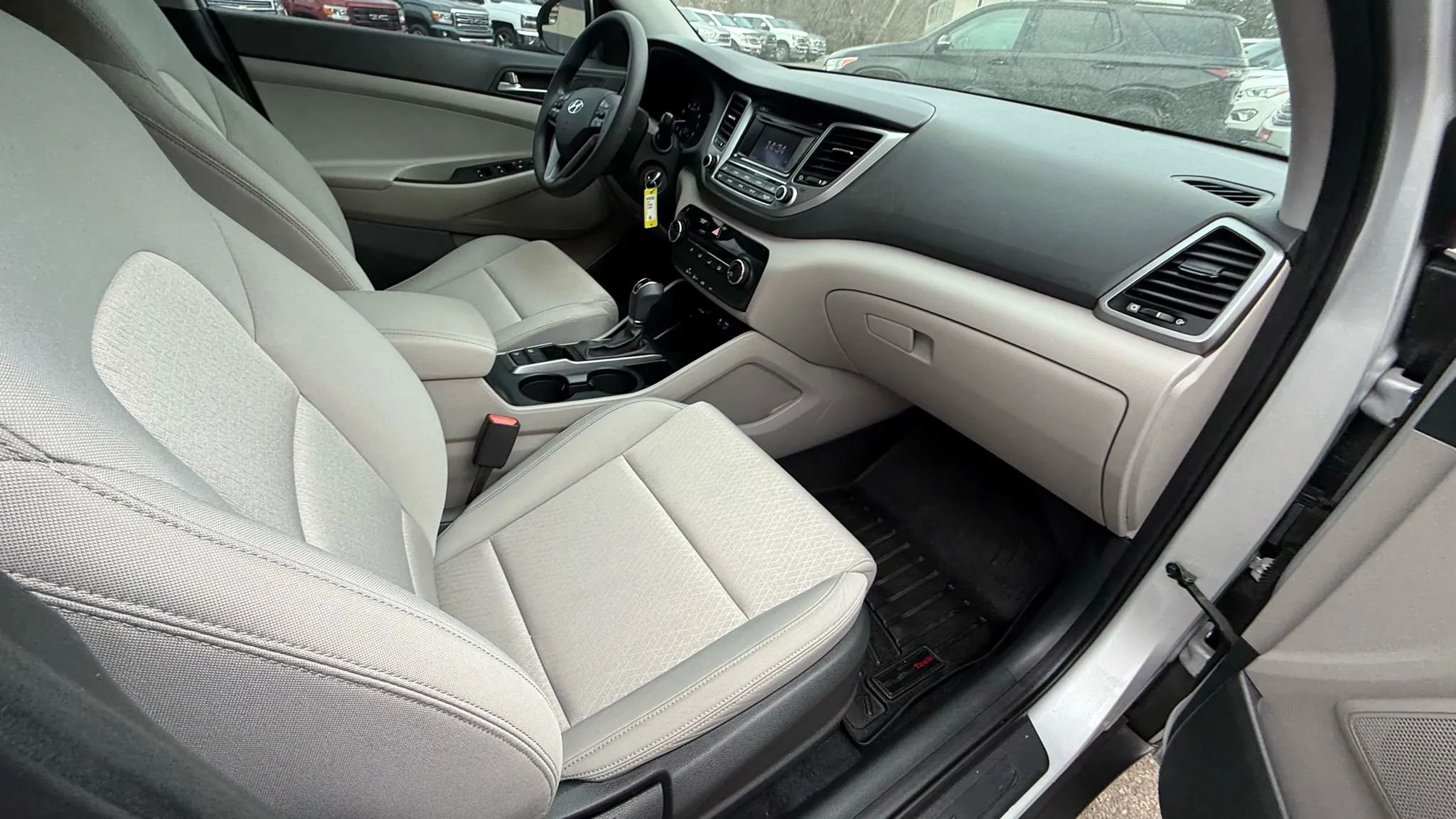 Used 2017 Hyundai Tucson SE image 33