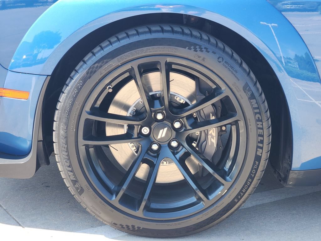 Used 2023 Dodge Challenger R/T Scat Pack RWD image 10