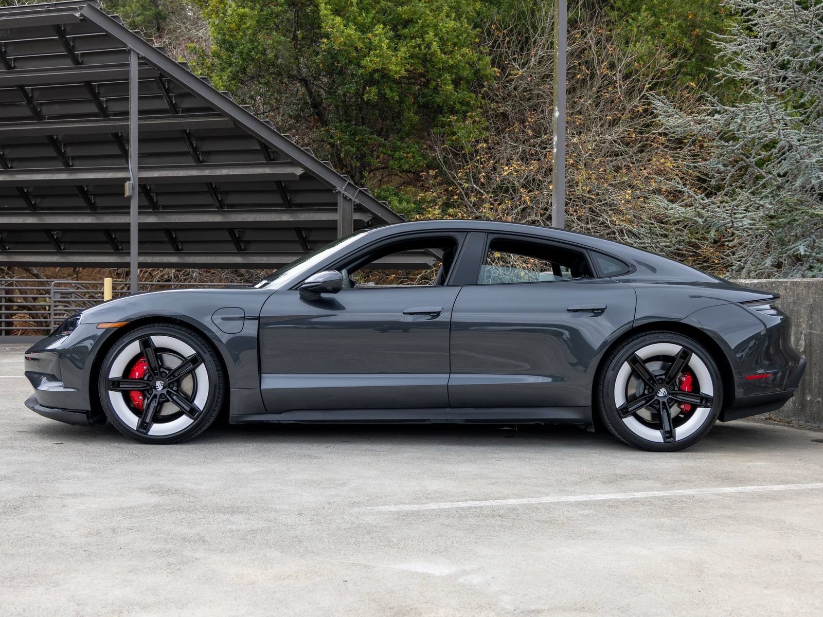 Certified 2025 Porsche Taycan 4S AWD/4WD image 2