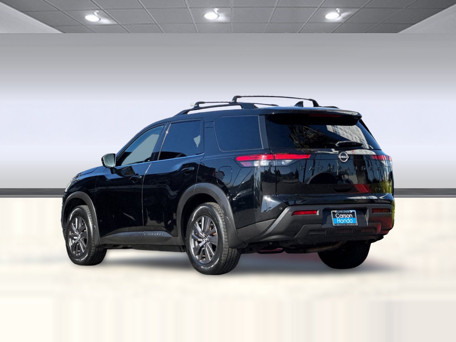 Used 2022 Nissan Pathfinder SV w/ SV Black Package FWD image 3