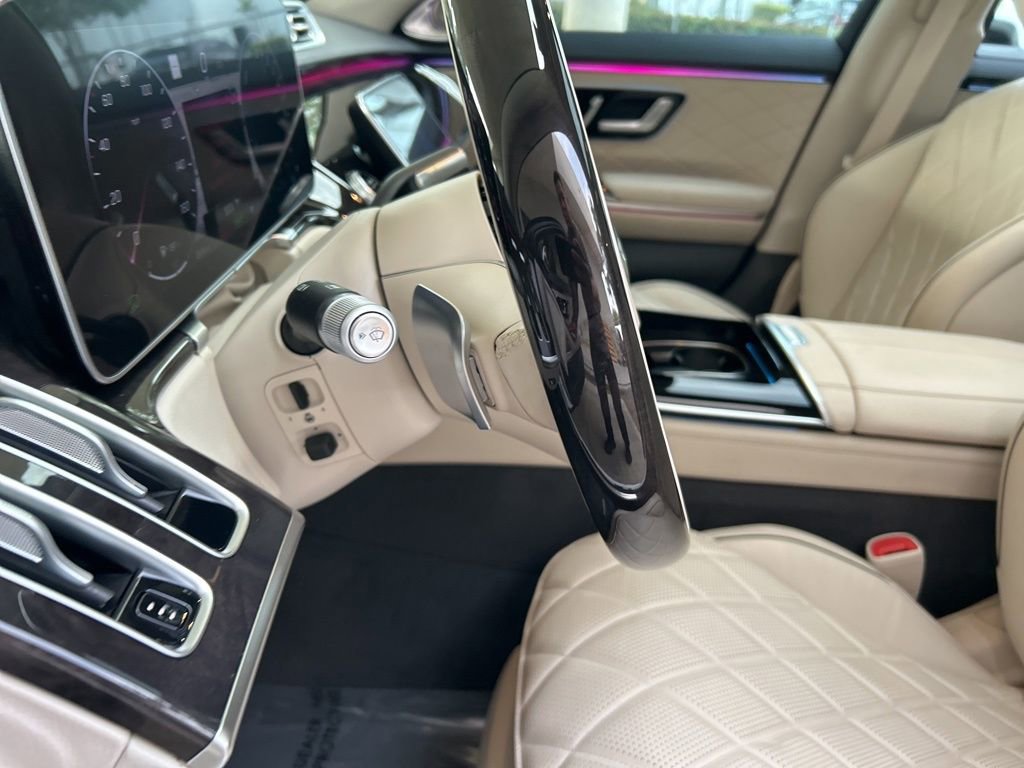 Used 2024 Mercedes-Benz S 580e 4MATIC Sedan w/ AMG Line image 54