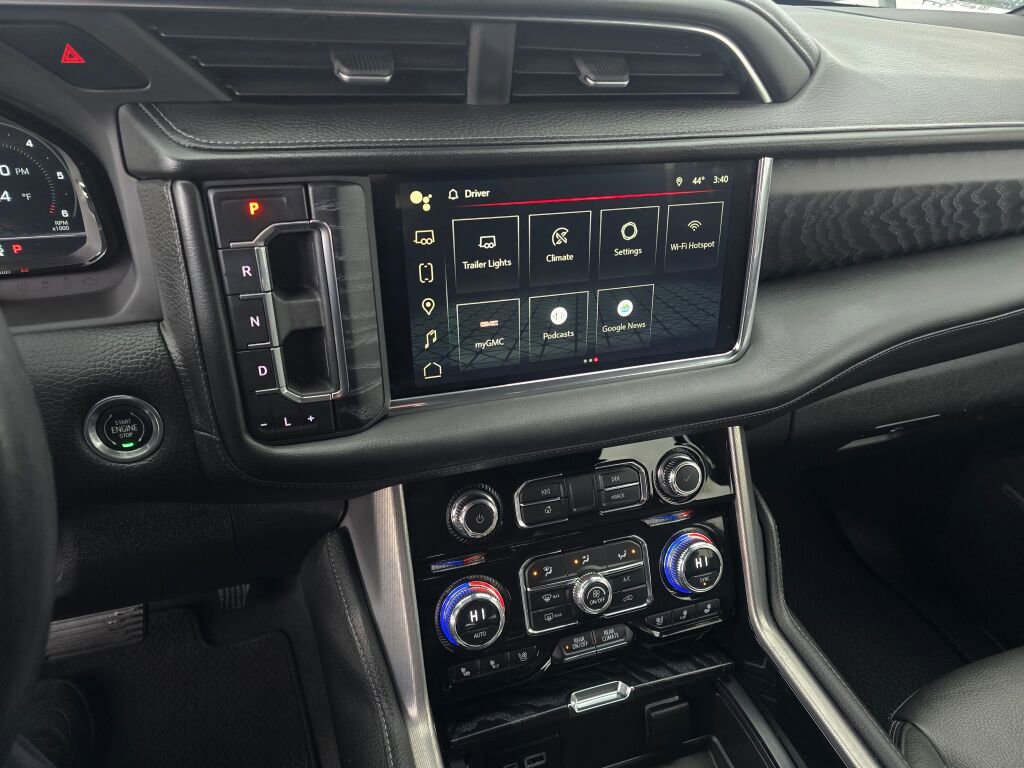 Used 2023 GMC Yukon XL Denali image 15