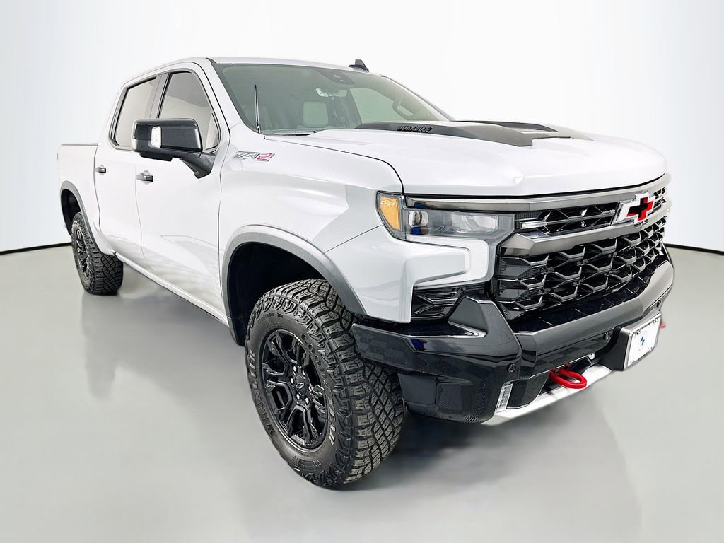 Used 2025 Chevrolet Silverado 1500 ZR2 w/ Technology Package image 3
