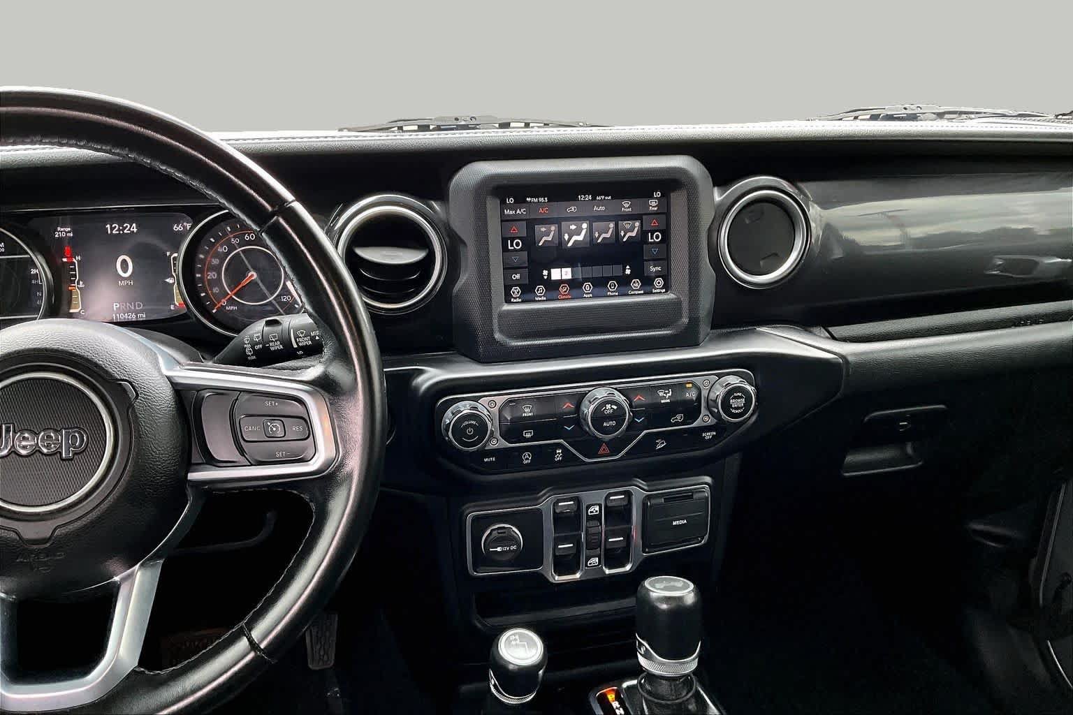 Used 2020 Jeep Wrangler Unlimited Sahara AWD/4WD image 6
