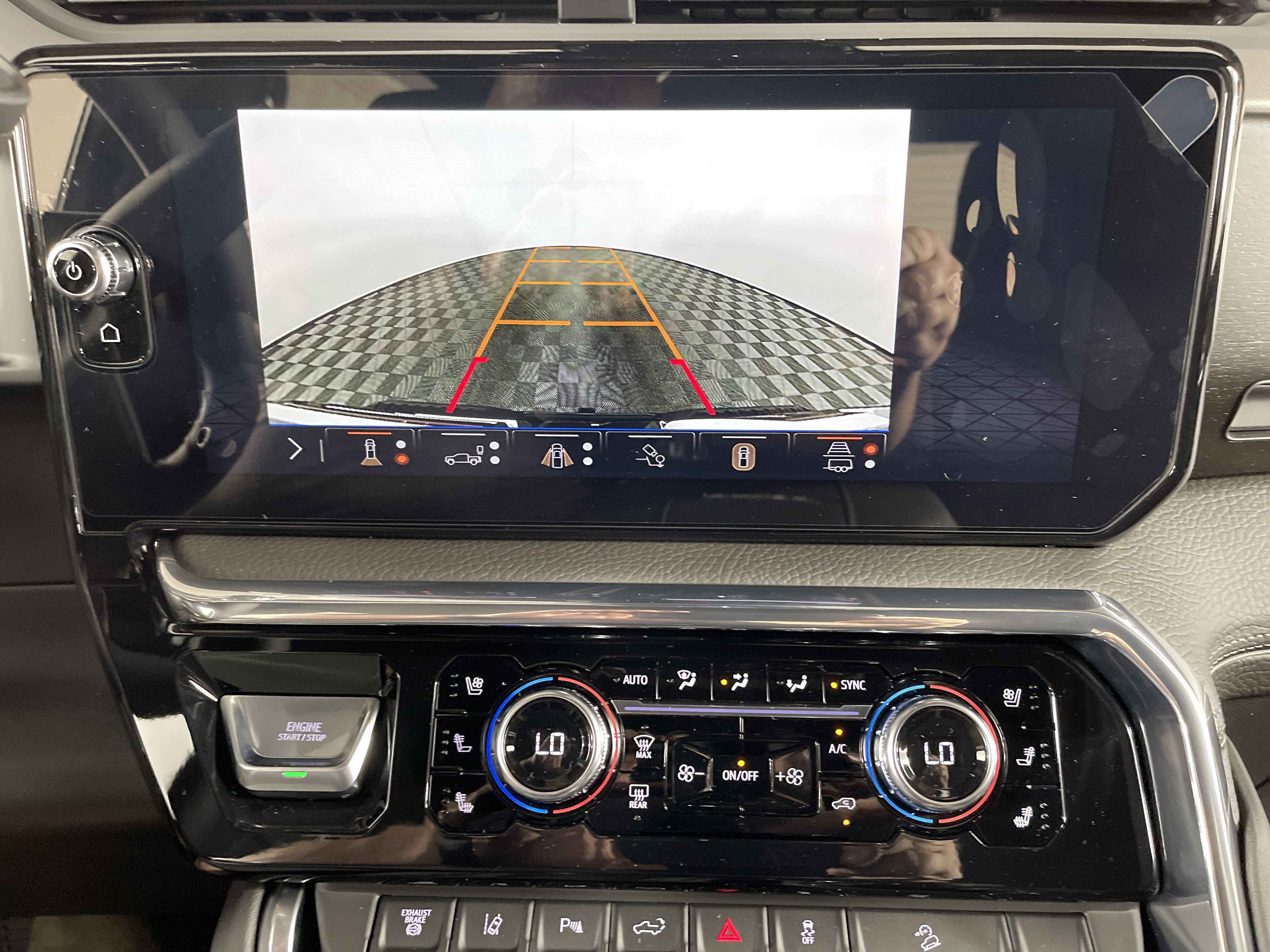 New 2026 GMC Sierra 2500 Denali w/ Denali Reserve Package image 25