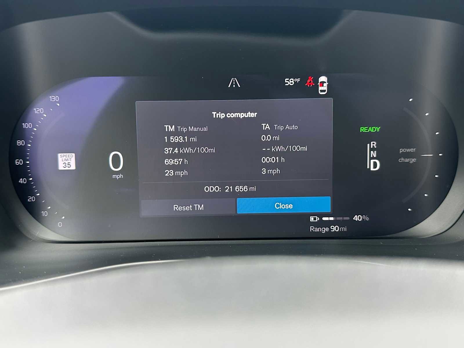 Used 2023 Volvo XC40 Recharge Plus w/ Protection Package Premier AWD/4WD image 24