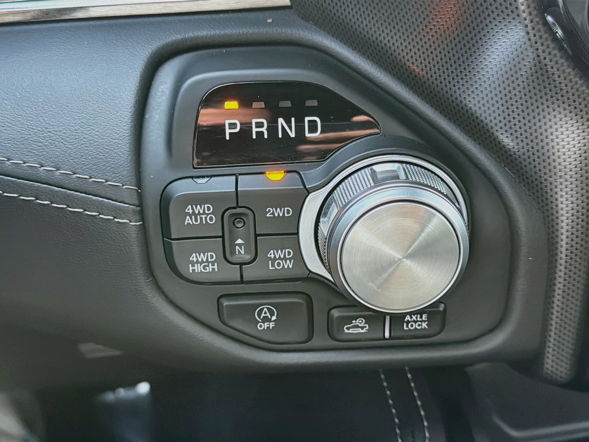 Used 2025 RAM 1500 Limited AWD/4WD image 27