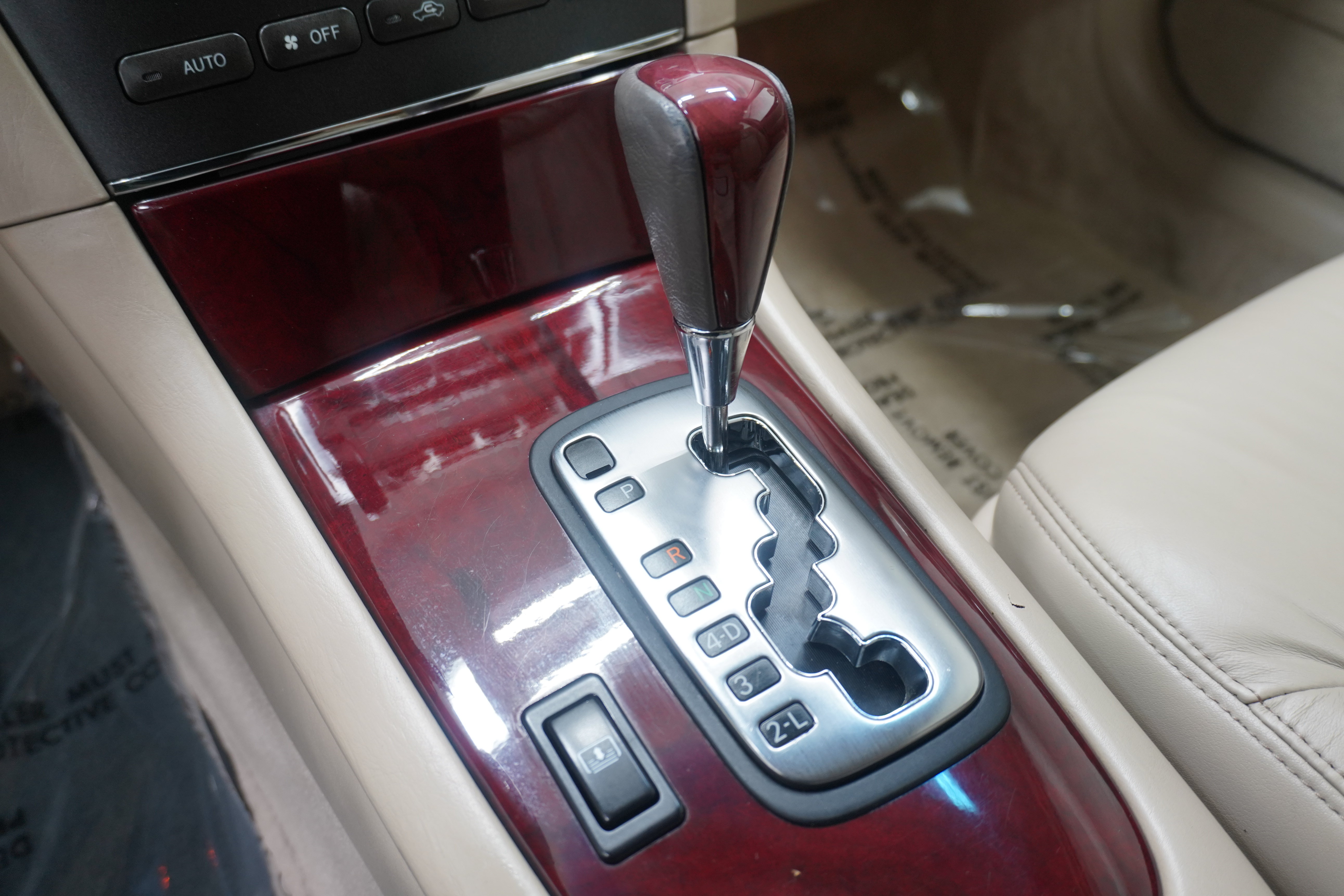 Used 2004 Lexus ES 330 w/ Premium Pkg FWD image 21