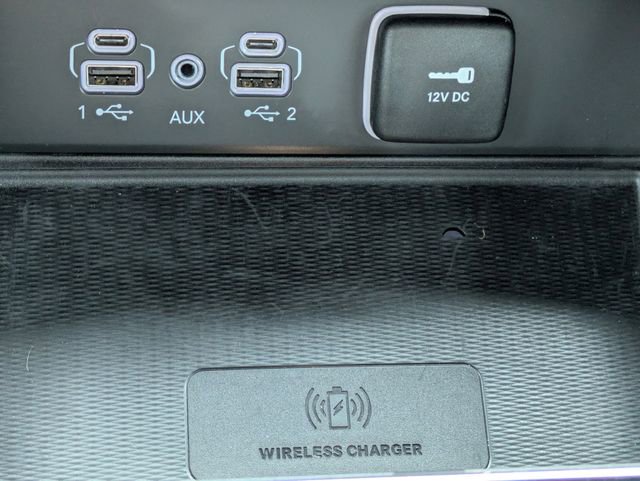 Certified 2024 Jeep Grand Cherokee Altitude image 24