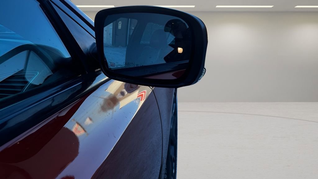 Used 2021 Chrysler 300 S image 31