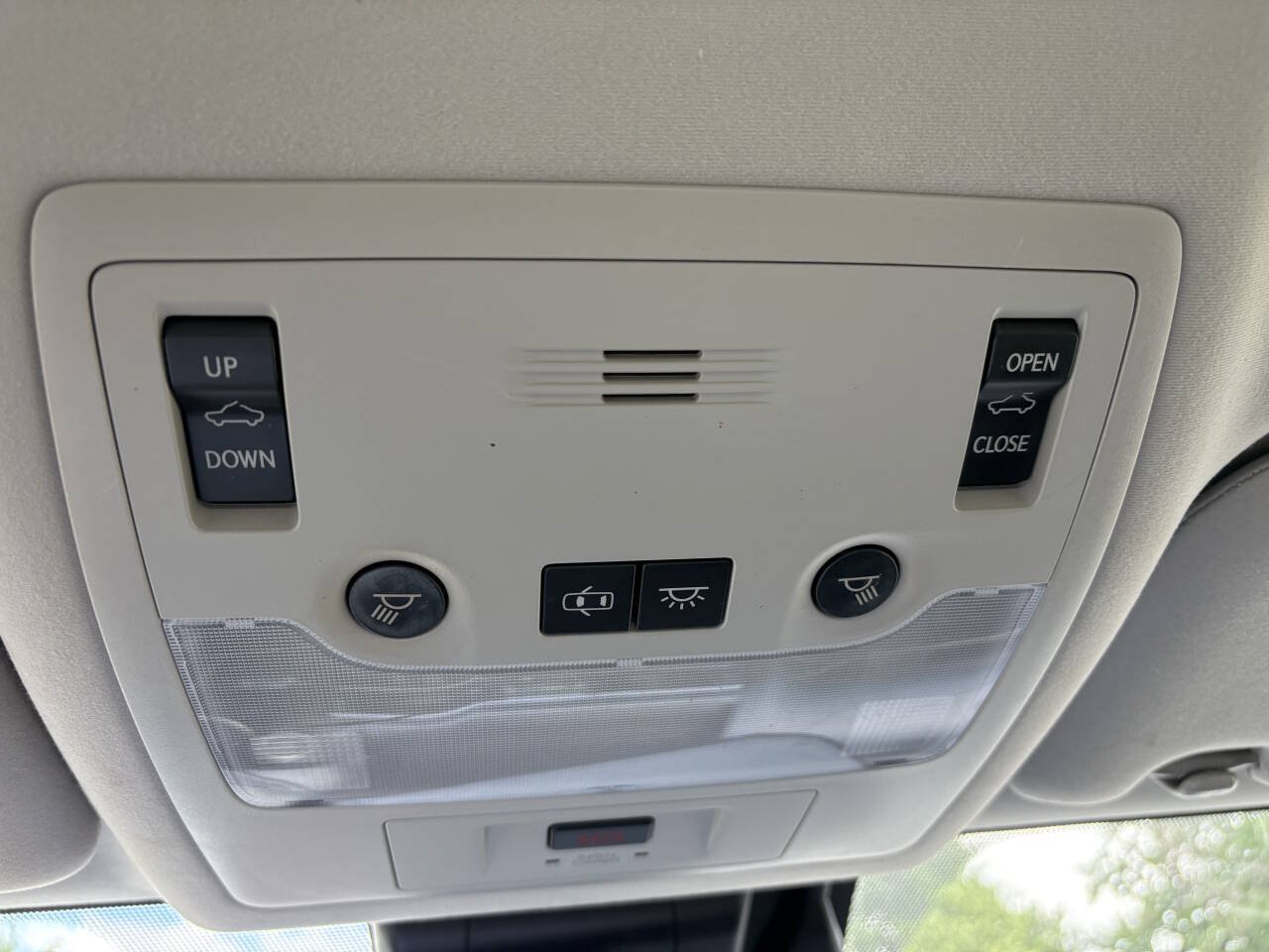 Used 2017 Lexus IS 200t w/ Navigation System Package RWD image 8
