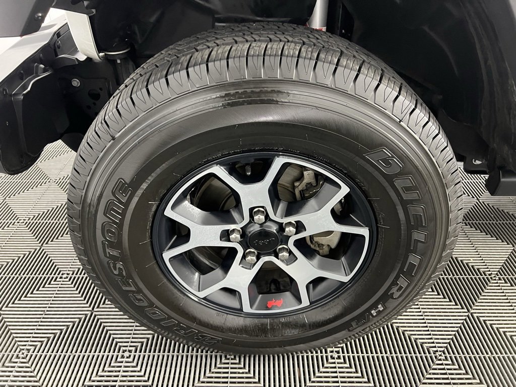 Used 2022 Jeep Wrangler Unlimited Rubicon w/ LED Lighting Group image 13