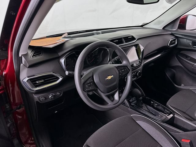Used 2023 Chevrolet TrailBlazer LT w/ Convenience Package FWD image 7