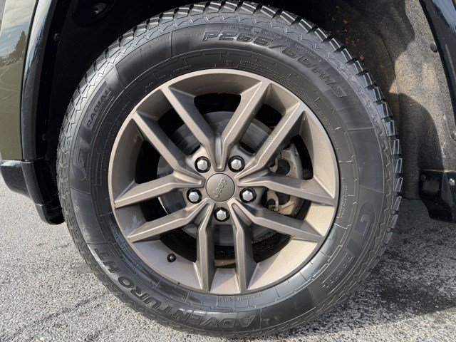 Used 2016 Jeep Grand Cherokee Limited 75th Anniversary image 26