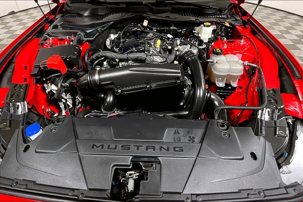 Used 2024 Ford Mustang Coupe image 9