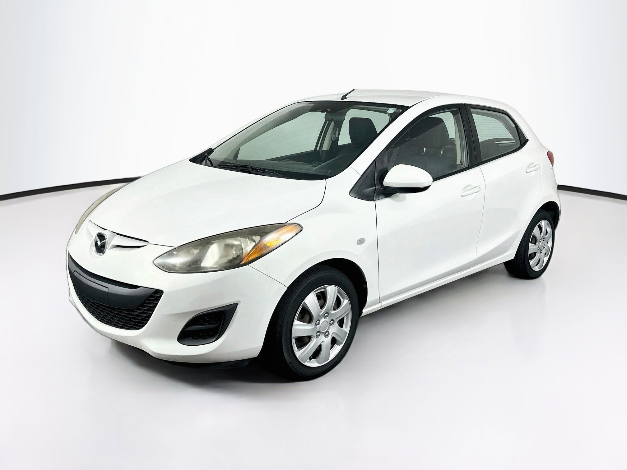 Used 2014 MAZDA MAZDA2 Sport FWD image 3
