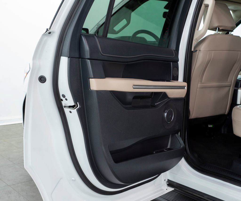 Used 2024 Ford Expedition Max Limited AWD/4WD image 11