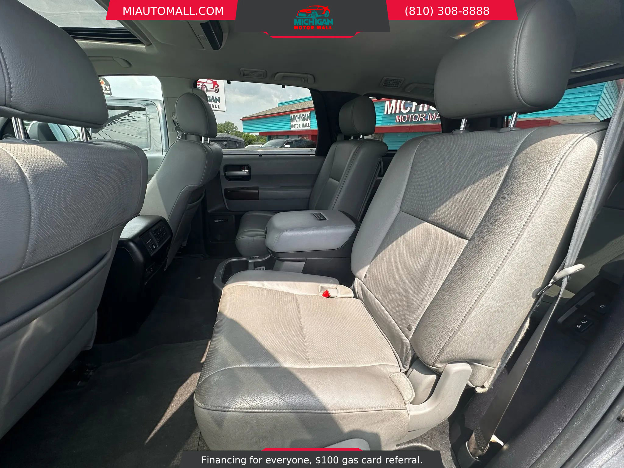 Used 2015 Toyota Sequoia Platinum image 18