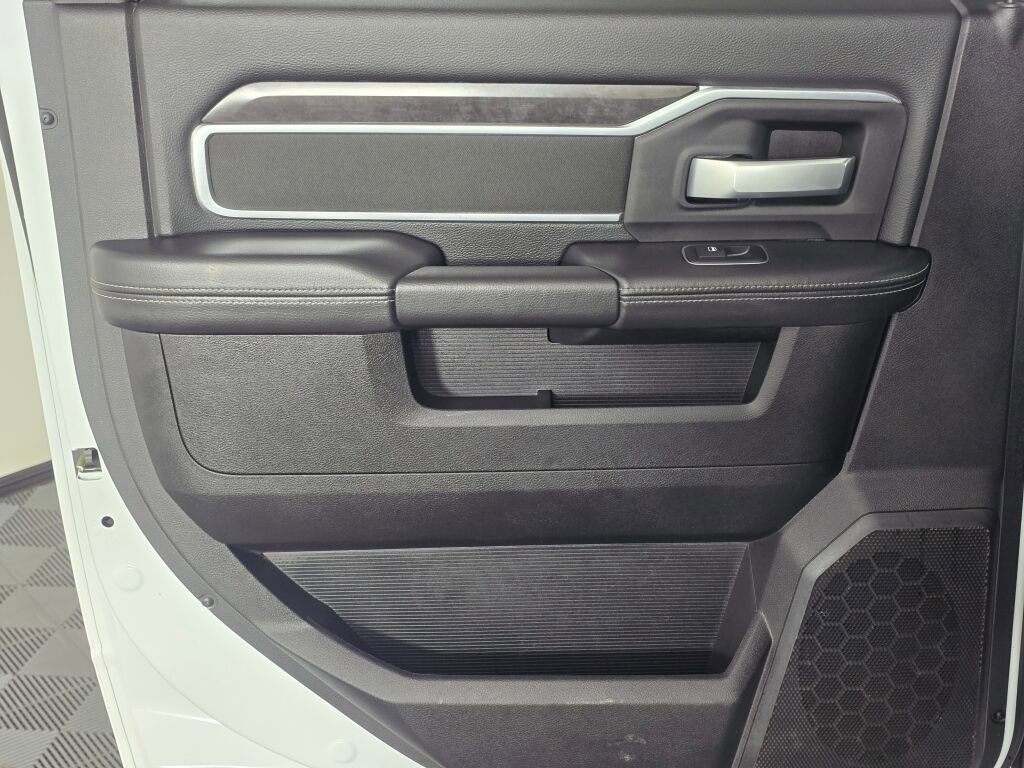 Used 2024 RAM 2500 Big Horn image 36