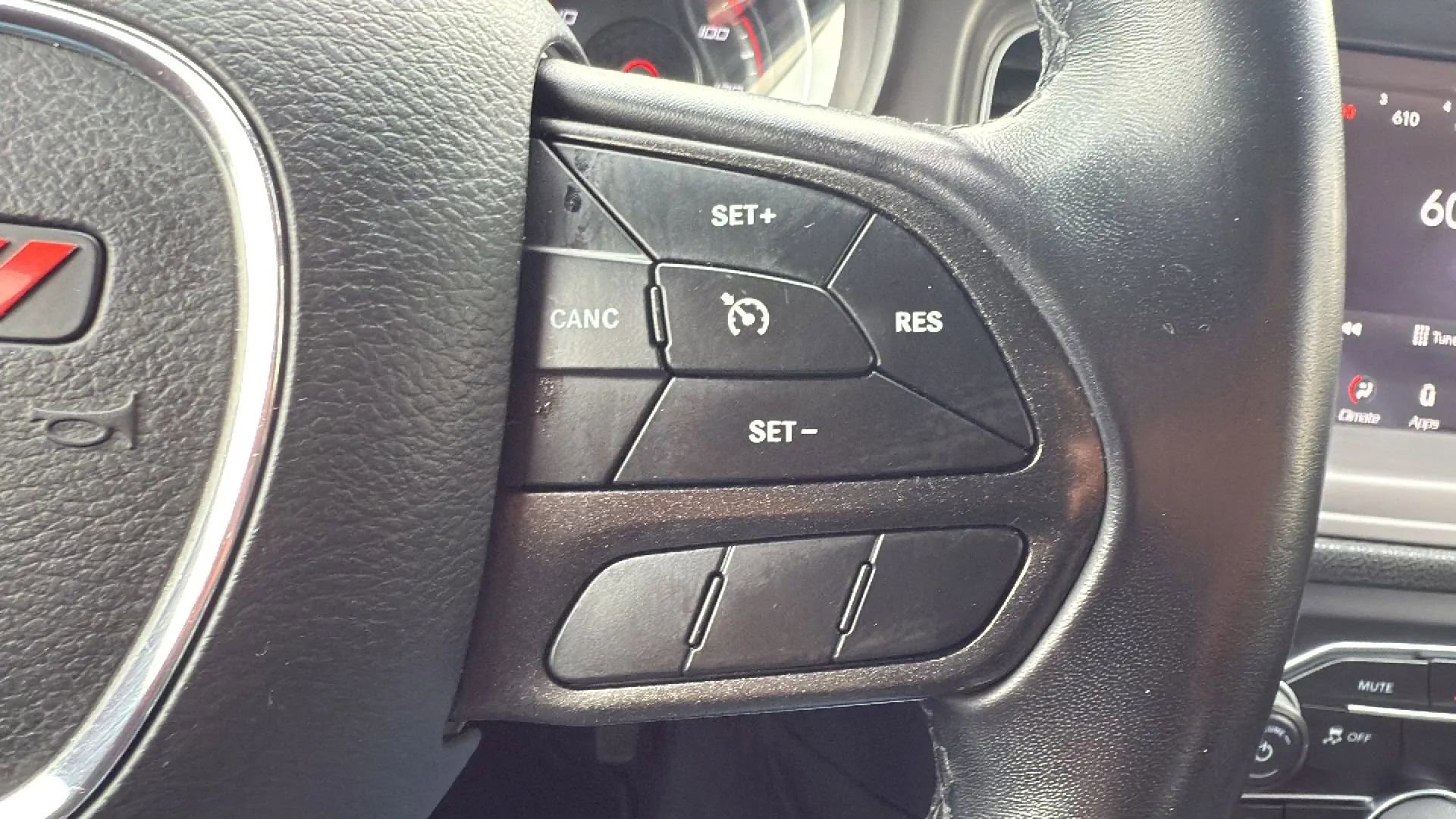 Used 2023 Dodge Charger SXT RWD image 11
