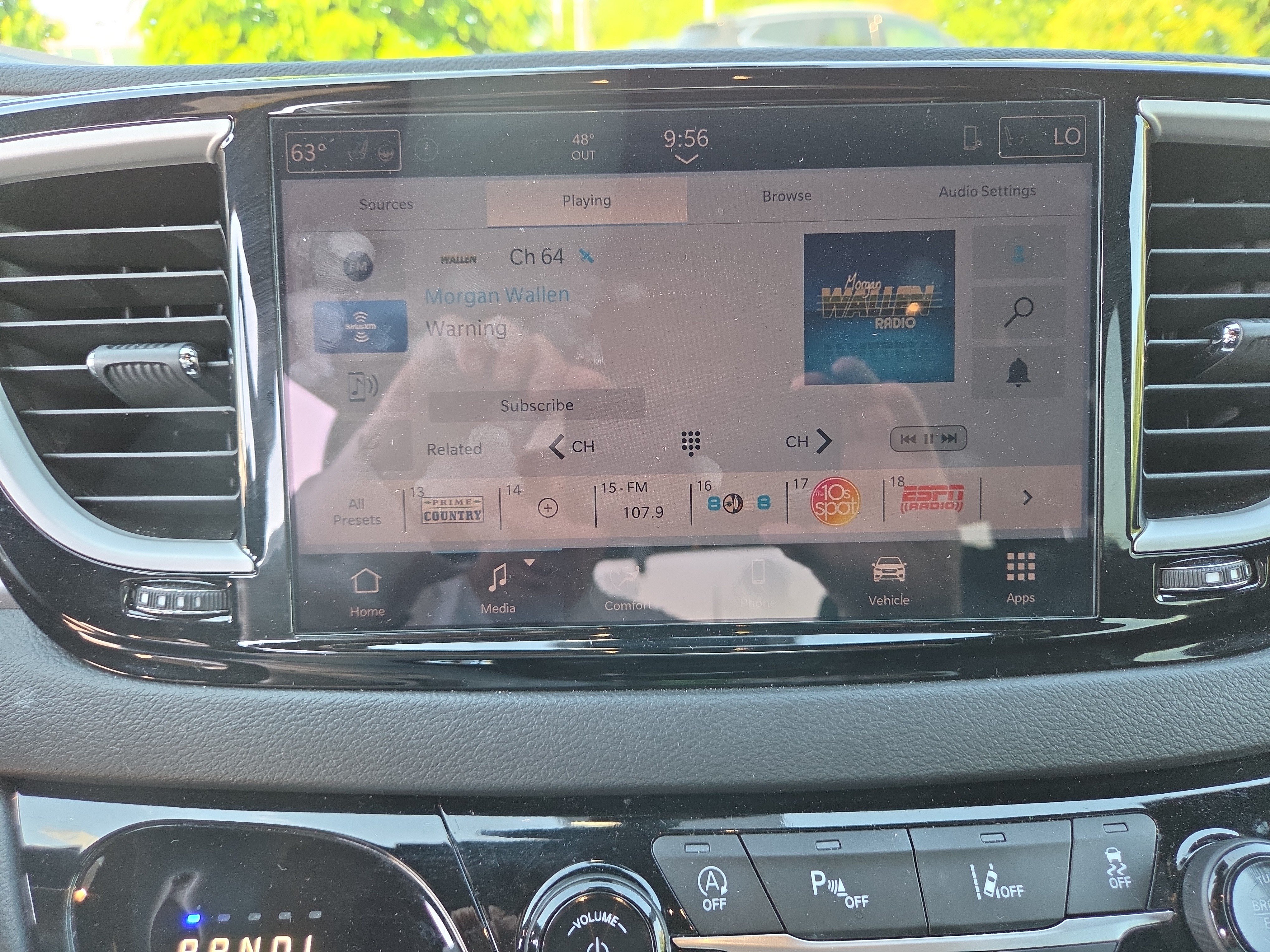 Used 2025 Chrysler Pacifica Select FWD image 7
