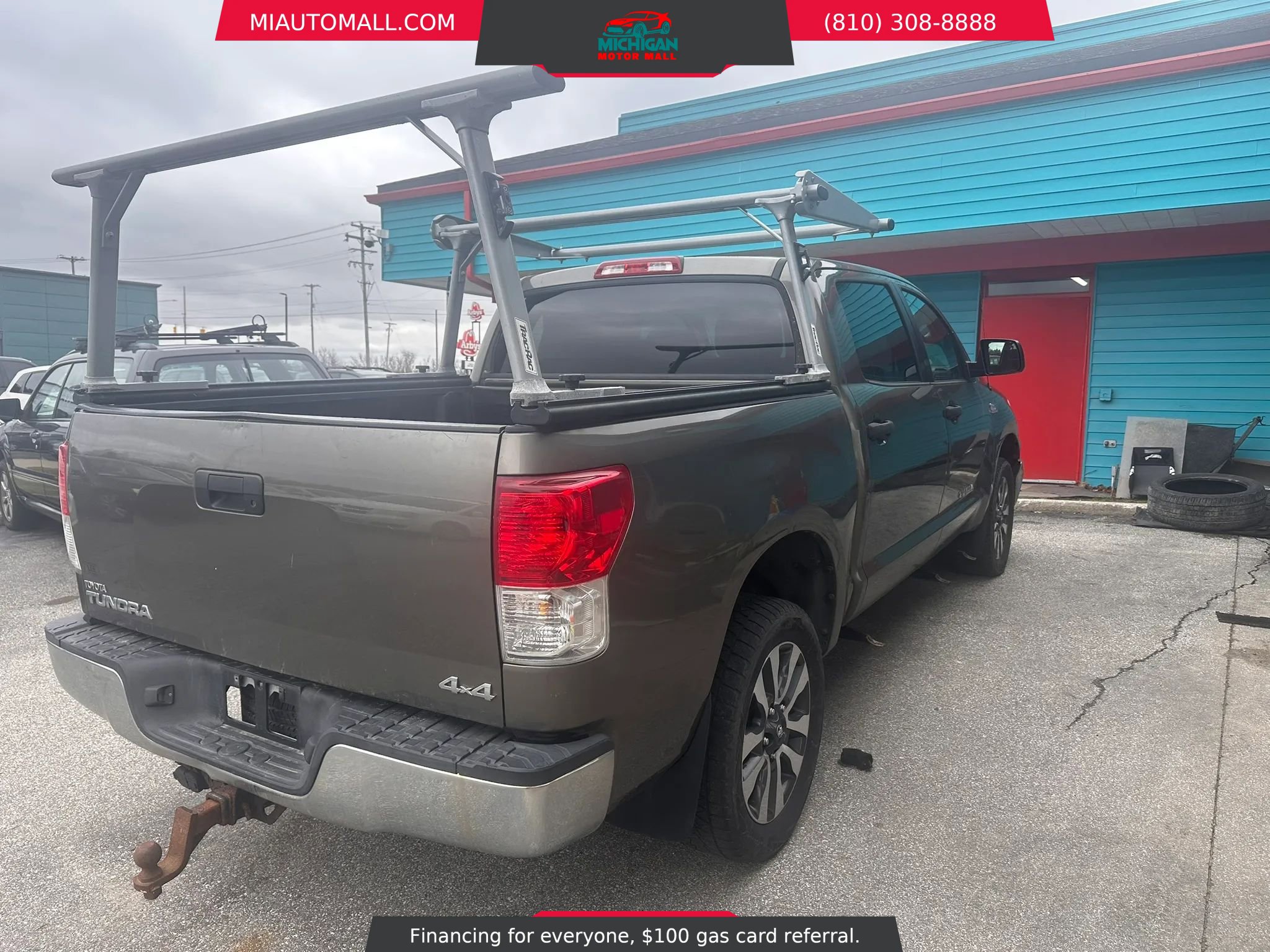 Used 2013 Toyota Tundra 4x4 CrewMax w/ Tow Pkg image 5