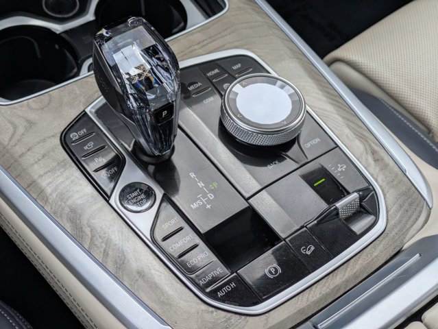 Used 2020 BMW X7 xDrive50i w/ Executive Package image 13