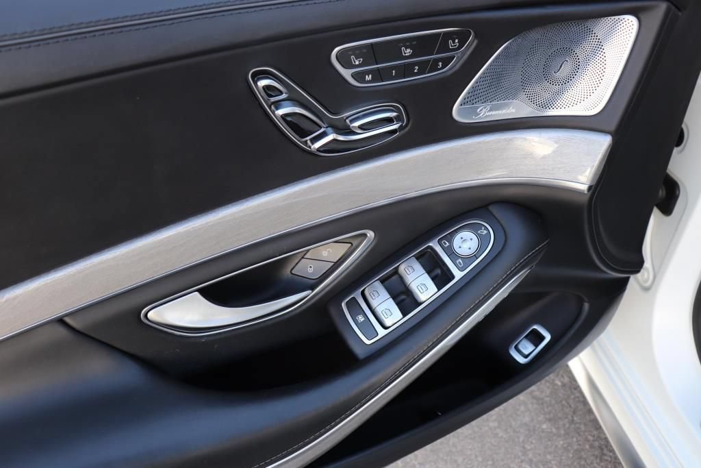 Used 2015 Mercedes-Benz S 63 AMG 4MATIC Sedan image 41