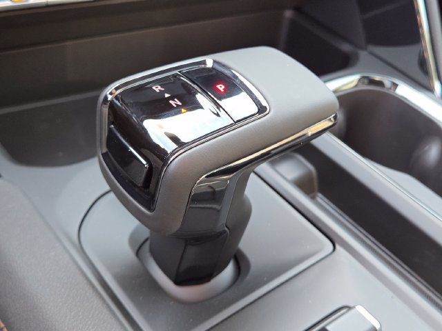 New 2026 GMC Sierra 1500 AT4 w/ Technology Package AWD/4WD image 33