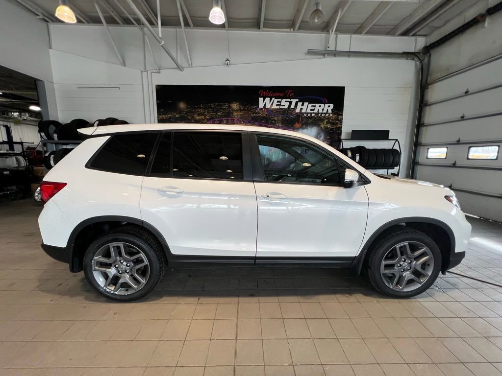 Used 2023 Honda Passport EX-L image 12